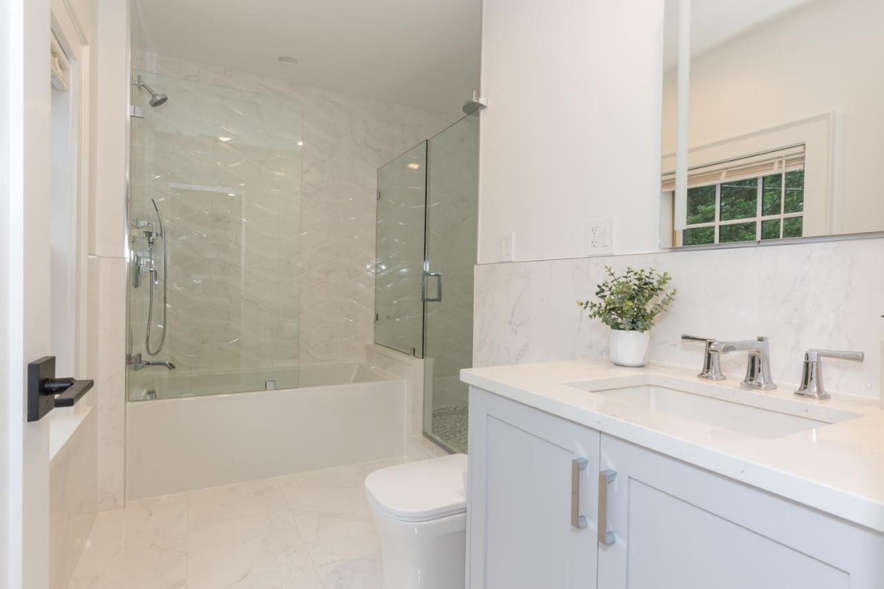 Luxury Oceanfront Bayside Jewel Villa Quincy Bagian luar foto