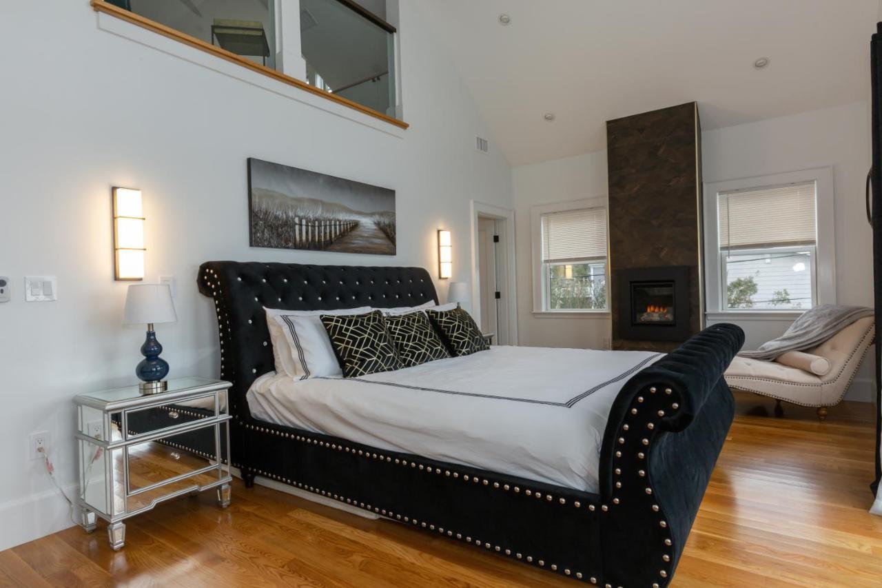 Luxury Oceanfront Bayside Jewel Villa Quincy Bagian luar foto