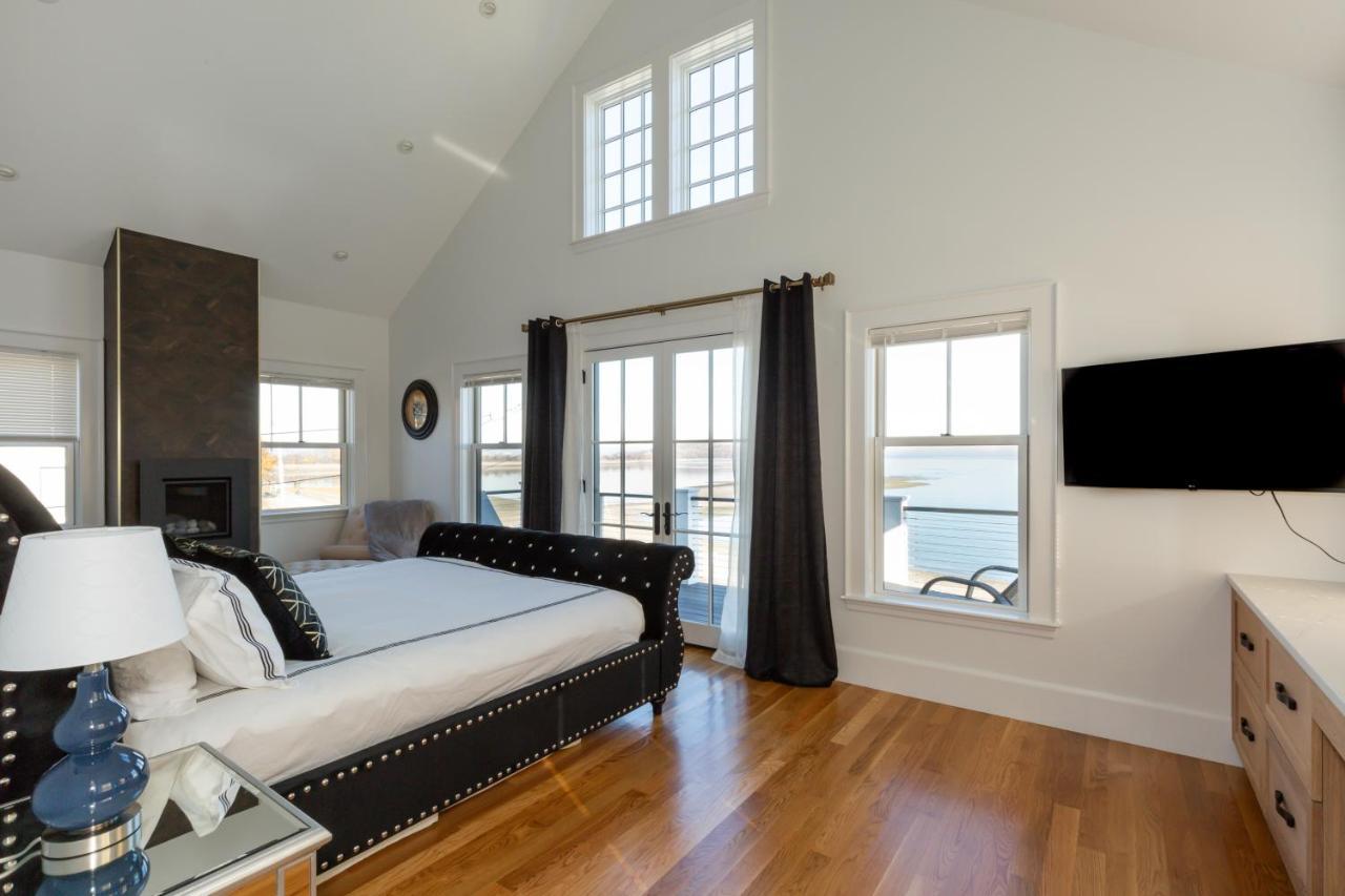 Luxury Oceanfront Bayside Jewel Villa Quincy Bagian luar foto
